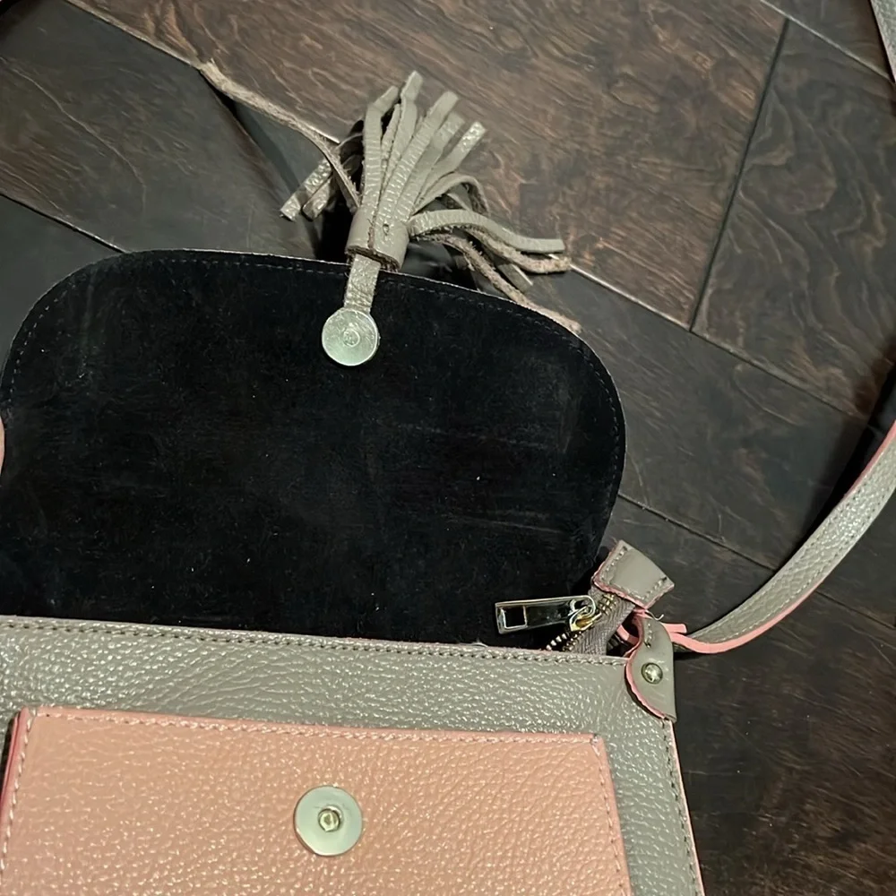 Cuir Rose pebbled leather pink and gray shoulder bag EUC - Picture 3 of 12